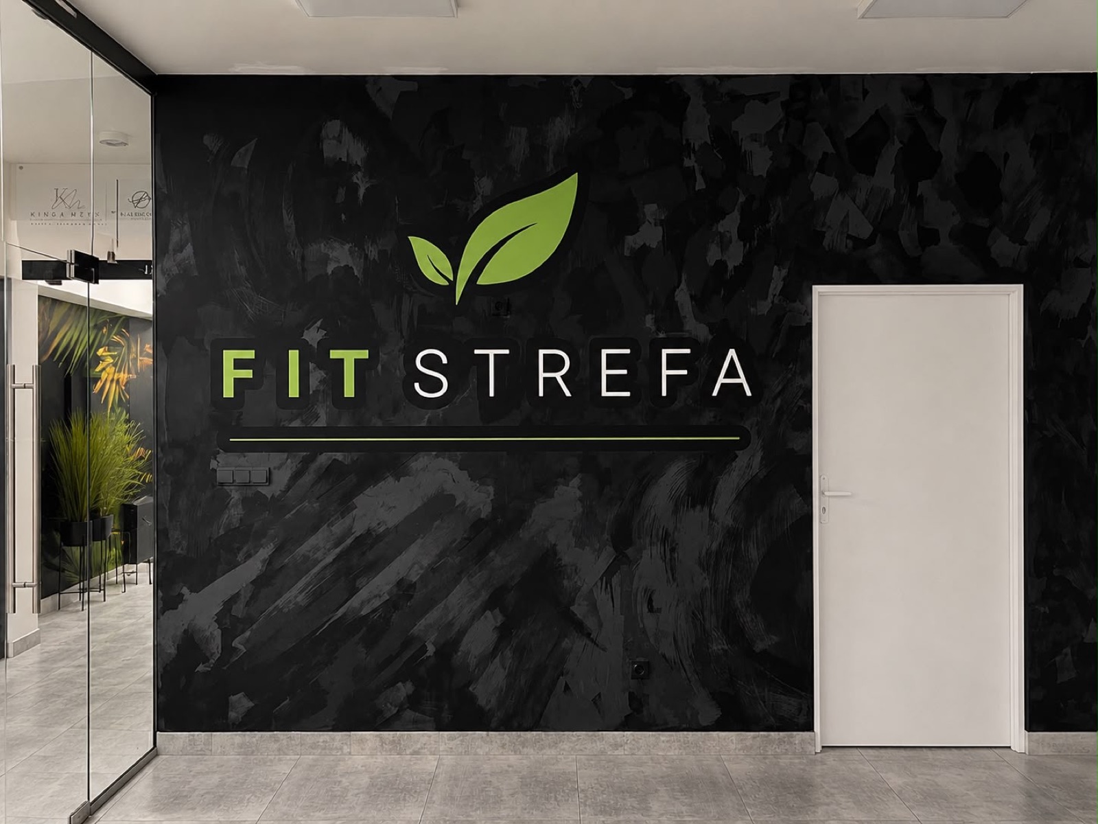 Wnętrze sklepu FIT STREFA w Nowym Sączu